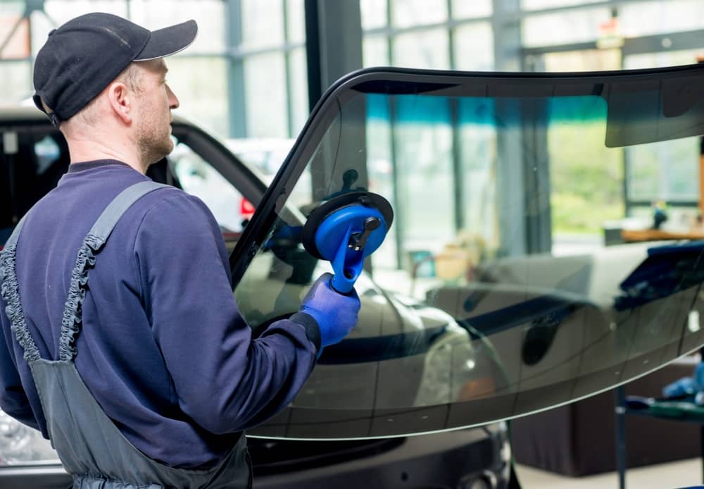 How long does it take to replace a windshield? Same-day service explained